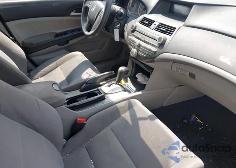 2011 Honda Accord 2.4 Lx из США, поврежденный, VIN 1HGCP2F36BA016661